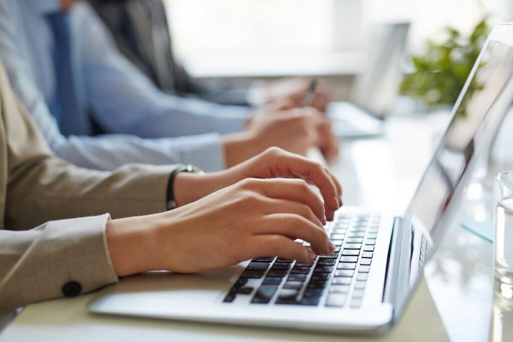 When Should You Outsource Data Entry Services?